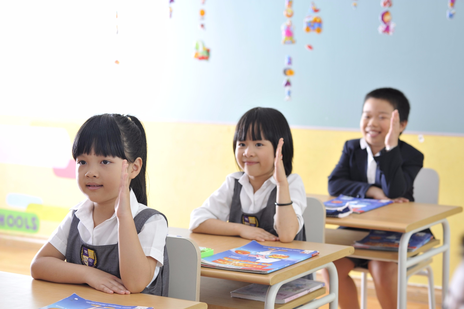 HÀNH TRANG VÀO LỚP 1 – TỰ TIN BƯỚC VÀO CÁNH CỔNG TRƯỜNG TIỂU HỌC
